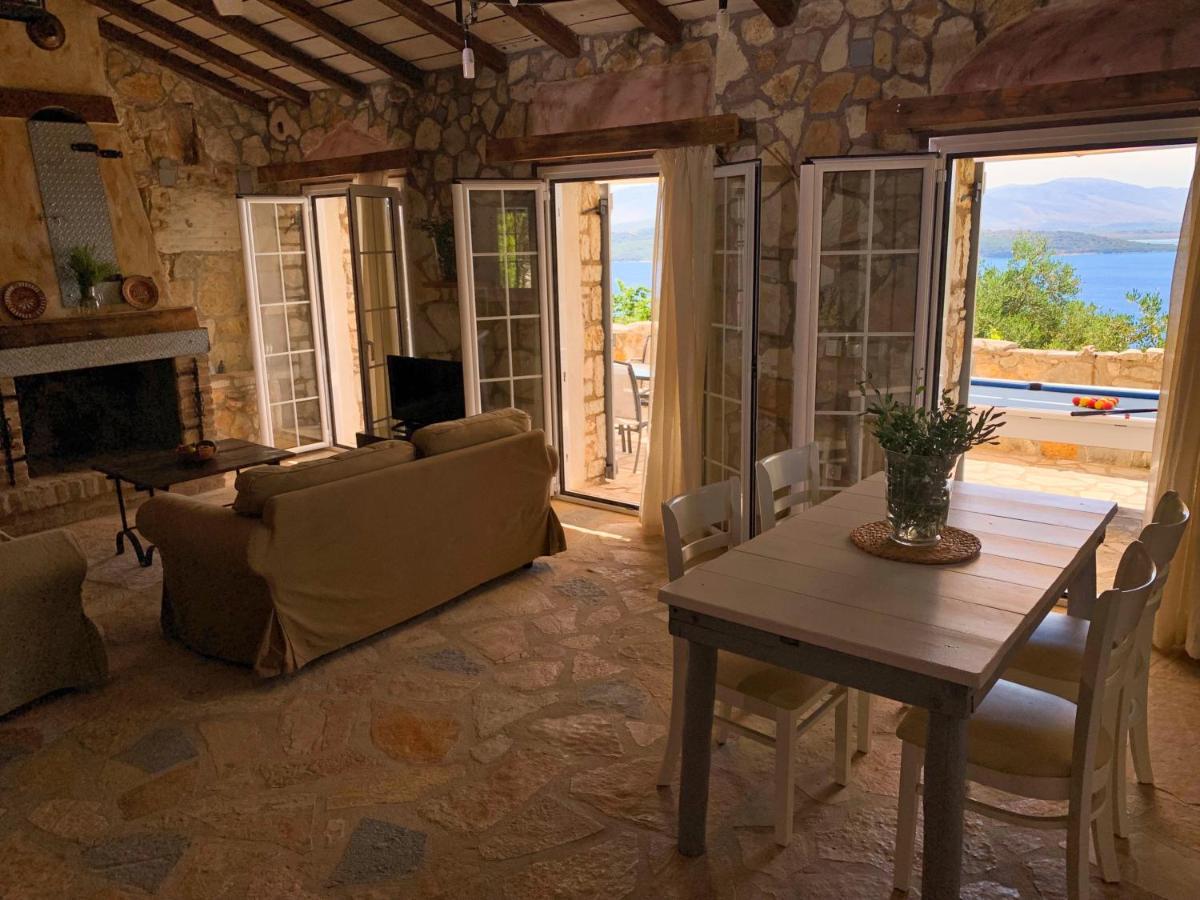 Scirocco & Folitsa Villas Agnitsini Exterior photo