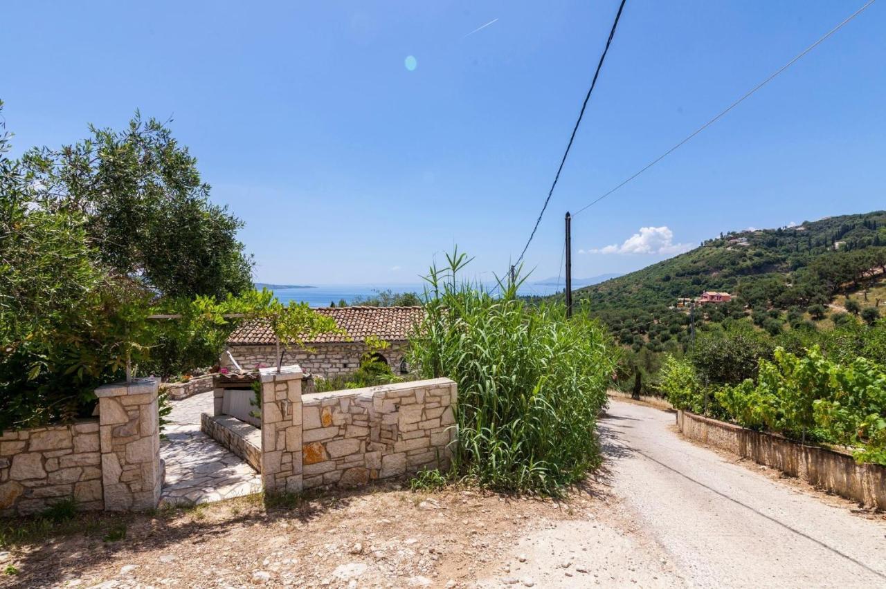 Scirocco & Folitsa Villas Agnitsini Exterior photo