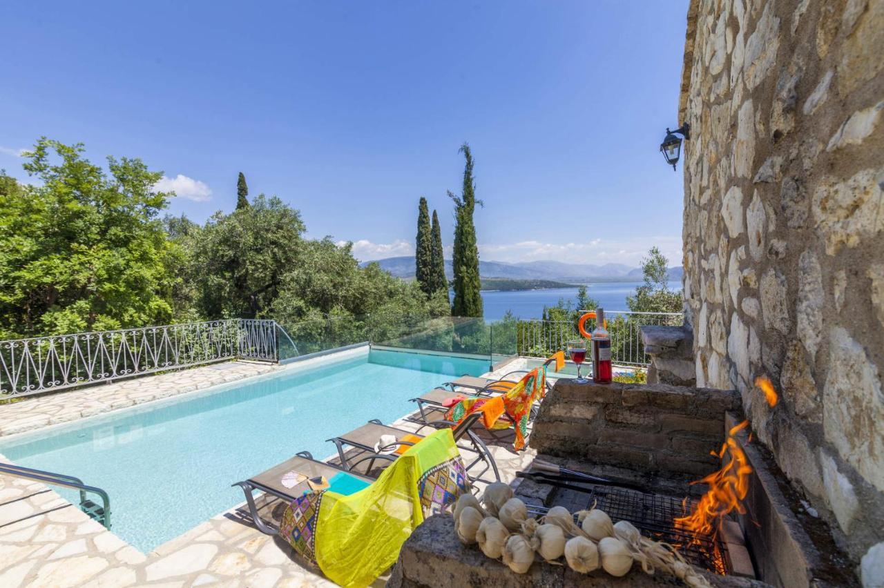Scirocco & Folitsa Villas Agnitsini Exterior photo