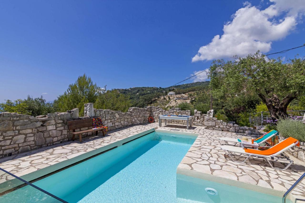 Scirocco & Folitsa Villas Agnitsini Exterior photo